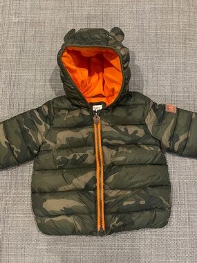 GAP Kids Camo Puffer Jacket with Orange Lining